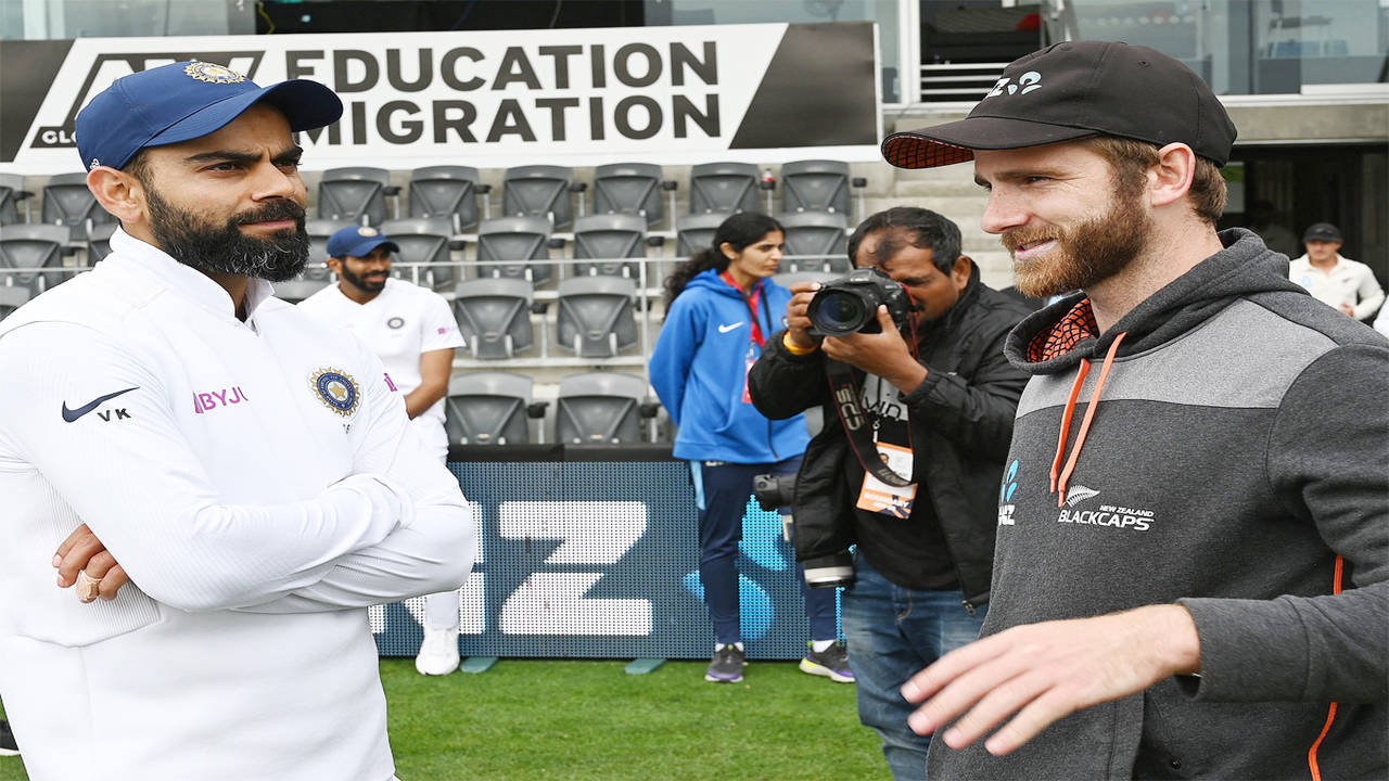 Virat Kohli-Kane Williamson bromance can wait; on the field, there is no  room for any niceties | Cricket News - Times of India