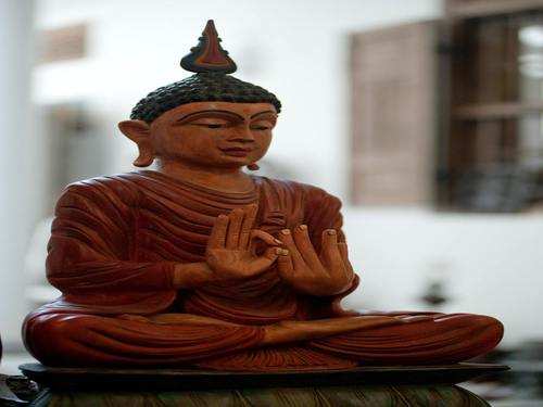 Buddha Statue Vastu Tips: 7 vastu recommended places to keep a Buddha  statue at home