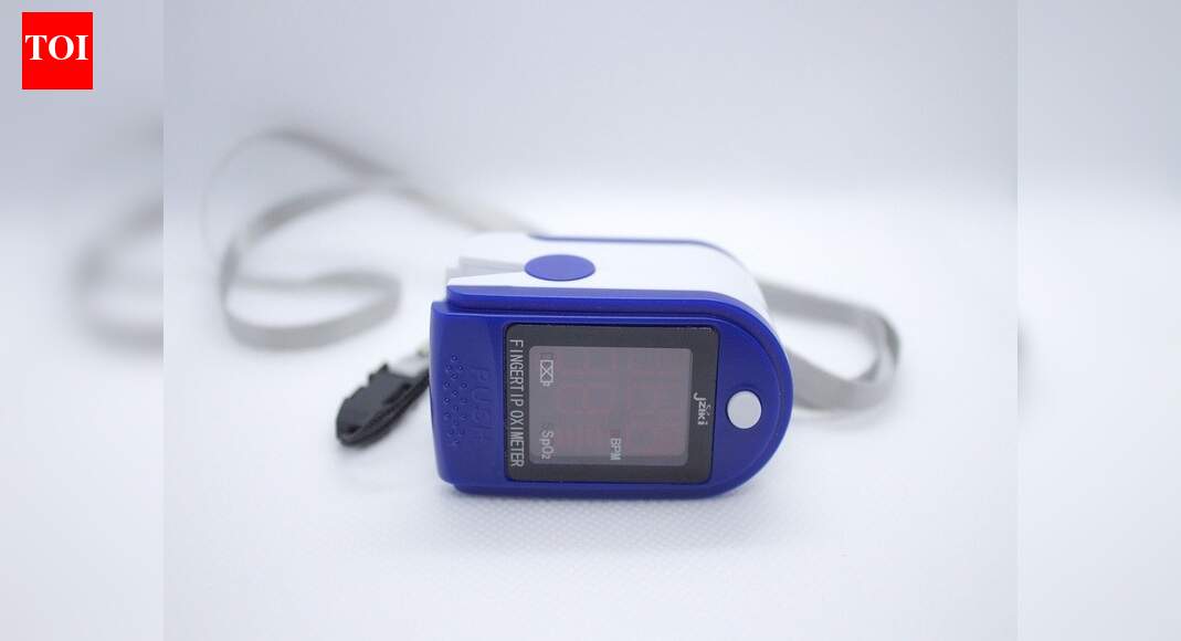 Pulse oximeters that can help you check pulse rate & blood oxygen ...