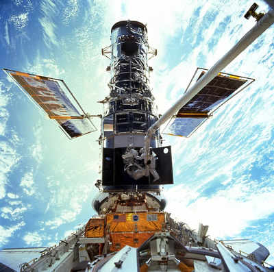 Nasa reports trouble with Hubble Space Telescope