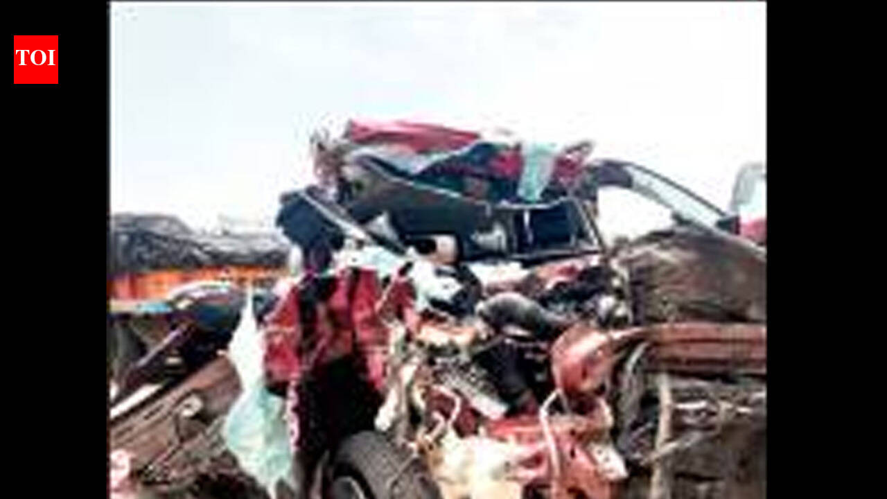 Three friends killed, 1 hurt as car rams into truck on Bhankrota Road ...
