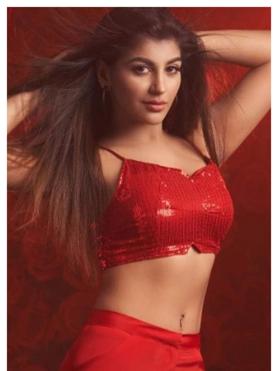 Yashika Aannand is 'red' hot in these pictures