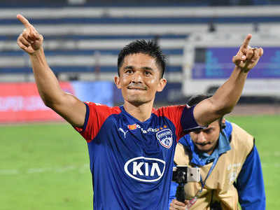 ISL: Sunil Chhetri commits himself to Bengaluru FC for two more years
