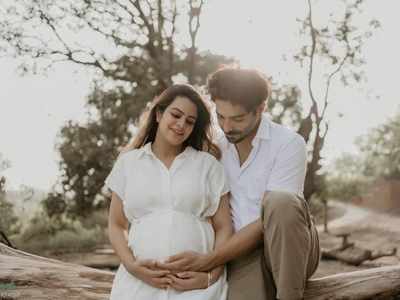 Aparshakti Khurana drops wife Aakriti's maternity shoot picture; celebs shower their love