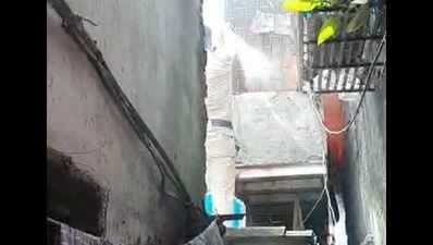 Mumbai: Cops put out fire in Kandivali chawl, to be rewarded