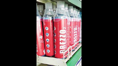 Andhra Pradesh: Drug stores in Vijayawada stock up on oxygen cans