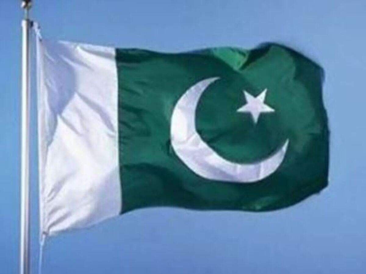 Around 300 Pak Nationals Being Deported Daily For Immigration Malpractices From Countries Across Globe Since 2015 Times Of India