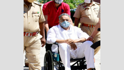 UP govt suspends transport officer in Mukhtar Ansari ambulance case
