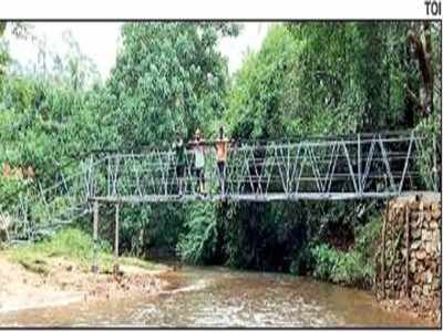 Karnataka: Dakshin Kannada villagers crowdfund, build 50ft-long bridge