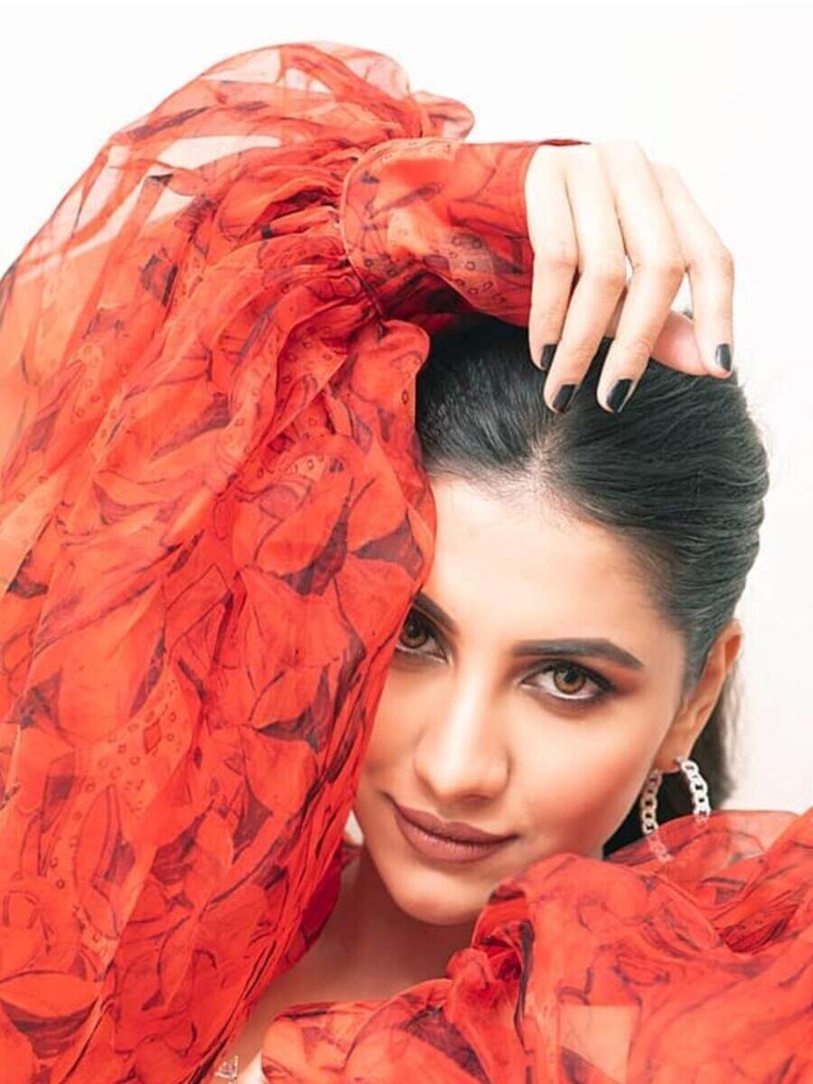 Rukmini Maitra In Gatsby Coin Pouch Dress