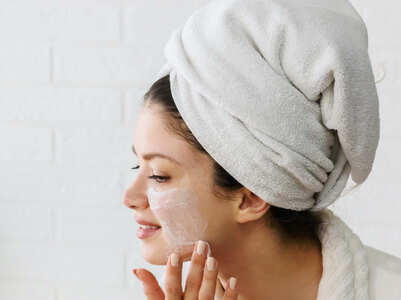 Say goodbye to your skin problems with these natural DIY remedies
