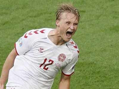 Dolberg double powers Danes past Wales into Euro quarters
