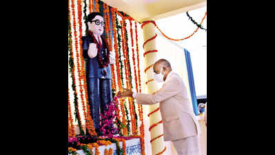 Uttar Pradesh: In Paraunkh, President Ram Nath Kovind bows to pay tribute to land of his birth