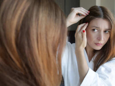 Stress does change the colour of your hair, here's proof!