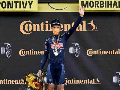 Merlier wins crash-littered Tour stage three as Thomas, Roglic take ...