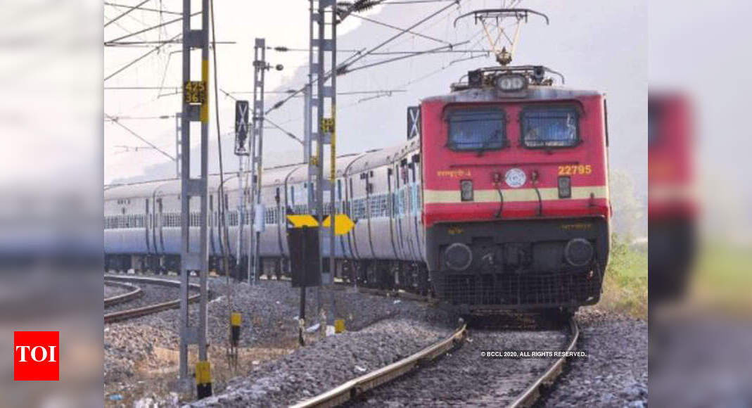 Kolhapur passengers demand more trains | Kolhapur News - Times of India