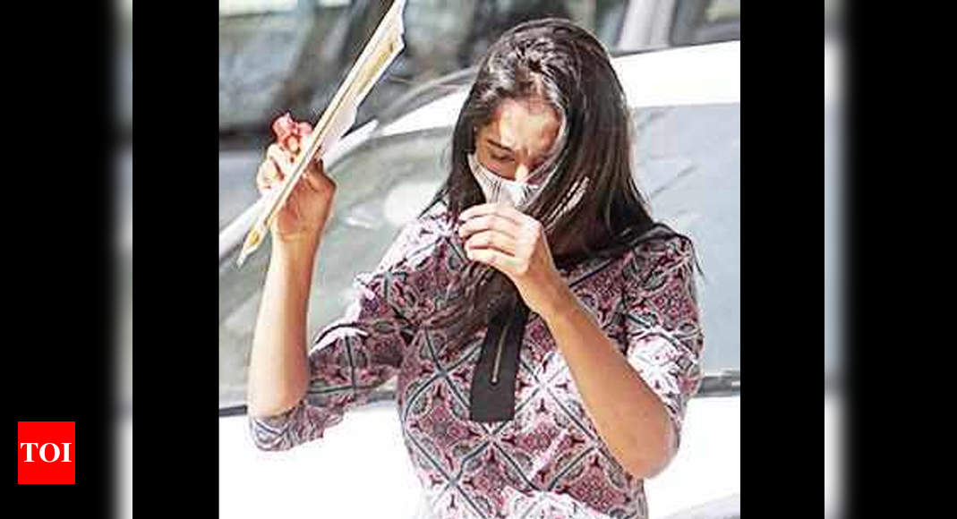 temperature-in-delhi-scorched-by-severe-heatwave-delhi-recorded