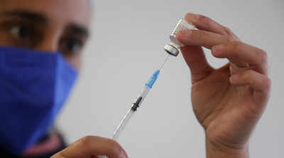 Covid vaccines reduce severity, symptoms, viral load in re-infected people: Study