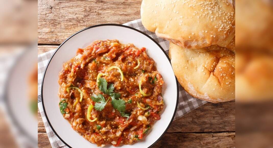 Roasted Baingan Bharta Recipe: How to Make Roasted Baingan Bharta Recipe | Homemade Roasted Baingan 
