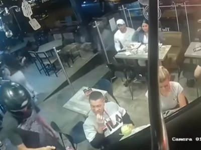 Viral video shows man calmly eating chicken wings amidst a robbery ...