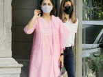 Kareena Kapoor Khan, Riddhima, Karisma Kapoor and others step out to attend Randhir Kapoor’s housewarming
