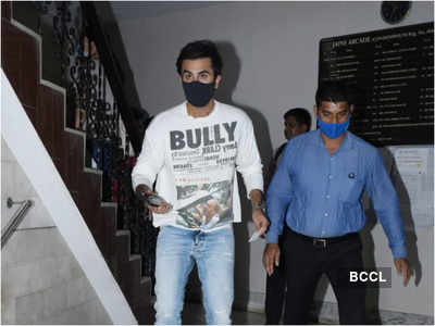 Filmfare on X: #RanbirKapoor keeps it cool and casual as he's