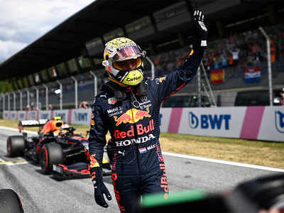 Max Verstappen takes pole in Austria as Lewis Hamilton struggles for pace