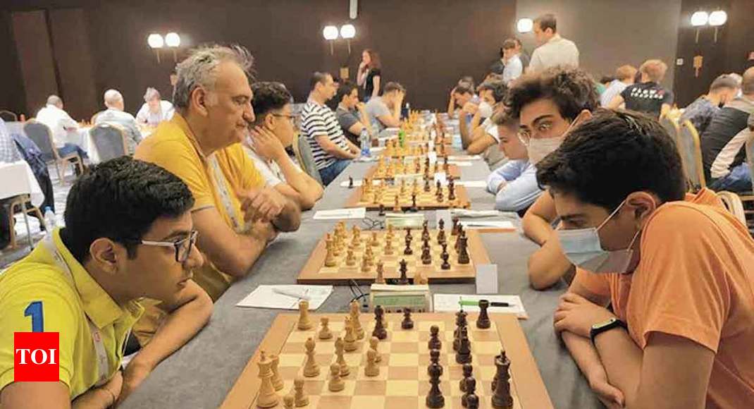 ChessBase India - A simple two-mover for today! Note that