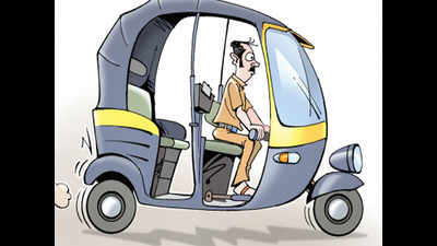 Kolkata: Autos on most routes carry additional passengers, charge extra fares