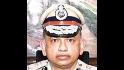 Delhi police commissioner Balaji Srivastava lands at police stations, takes stock of work