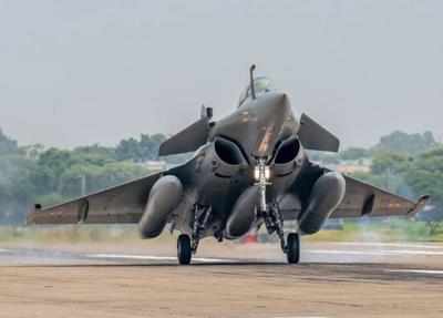 Congress, CPM join forces to demand JPC probe into Rafale deal