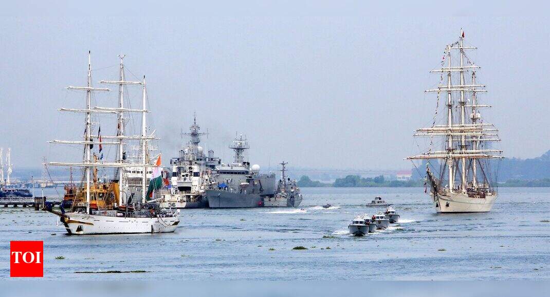 India to maintain warships in Gulf zone to aid merchant ships