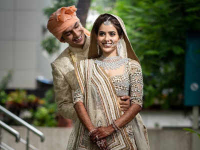 New bride Sana Sayyad shares a lovely pic with hubby Imaad; reveals she ‘felt like a princess’ in her wedding lehenga