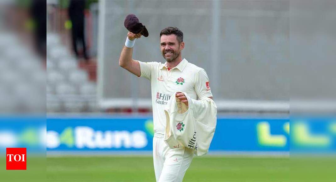 Anderson reaches 1,000 first-class wickets with haul for Lancashire