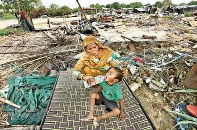 Delhi: Demolition drive on Yamuna floodplain leaves many homeless, they claim no notice given