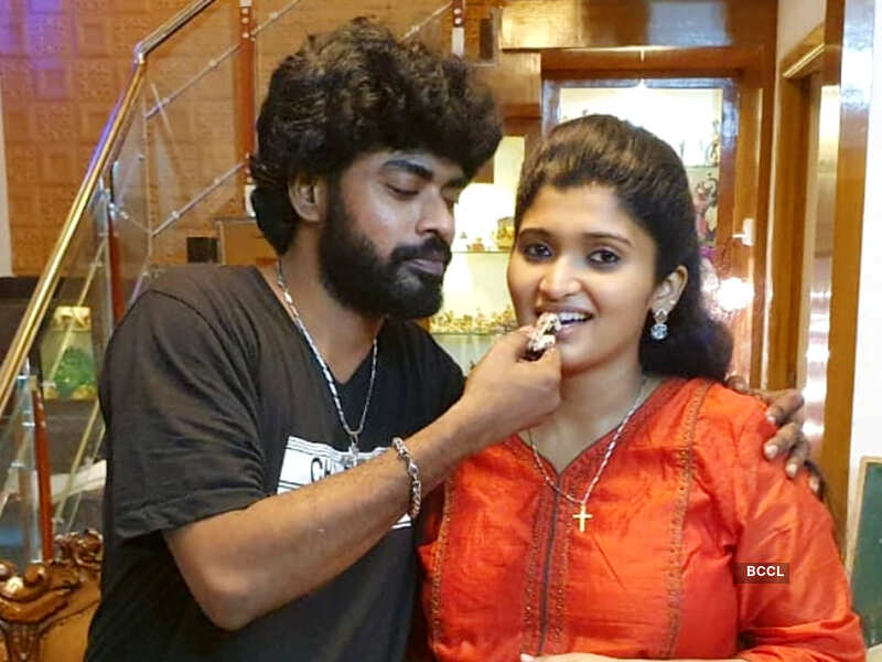 Here S How Dorathy Sylvia Celebrated Hubby Sandy S Birthday Times Of India