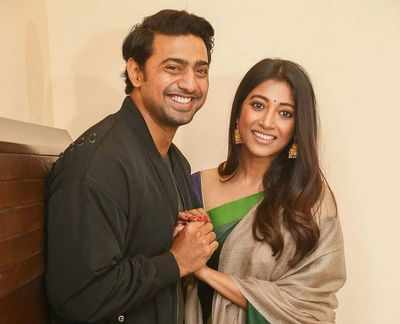 Dev and Paoli reuniting for a modern-day relationship story