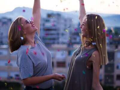 Signs you found your 'Friend-Soulmate'