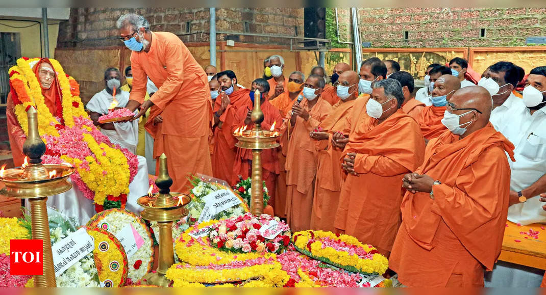 Thiruvananthapuram: Former head of Sivagiri Mutt, Swami Prakashananda, no more