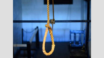 Uttar Pradesh: Man found hanging in temple