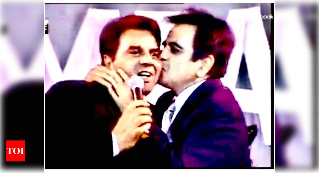 Watch: Dharmendra pays emotional tribute to Dilip Kumar