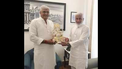 Krishna water dispute: YSR Congress leader meets Gajendra Singh Shekhawat