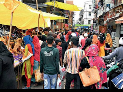 Crowd returns to market, so does fear of Covid spread in Bhopal ...