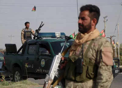 Former Afghan warlord mobilizes hundreds in Herat against Taliban