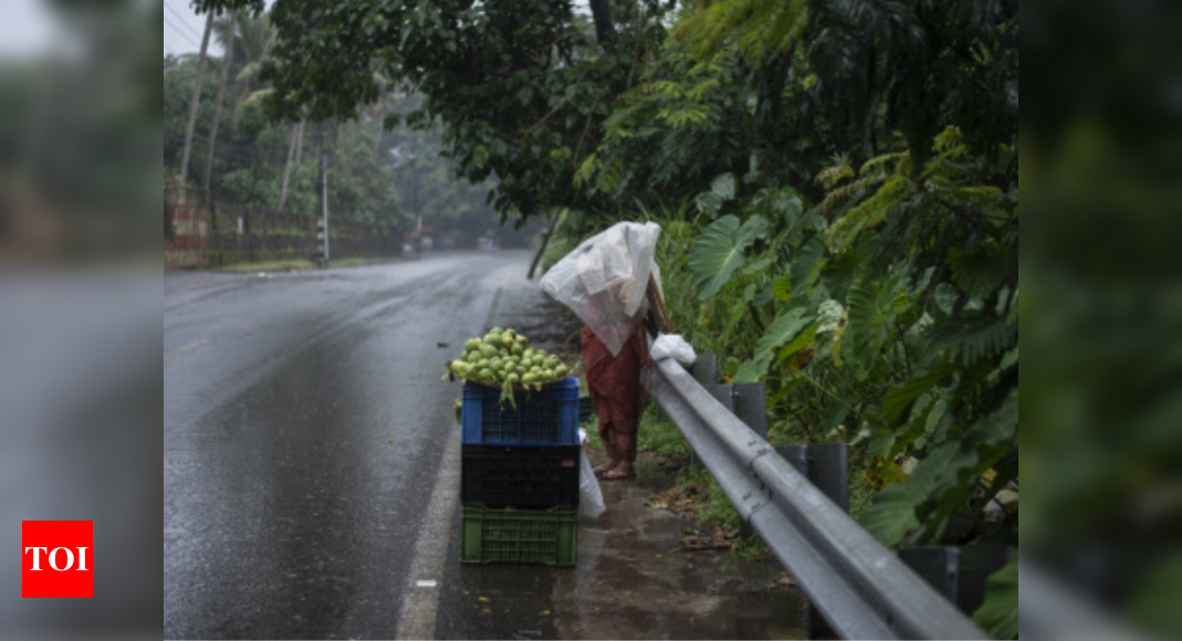 Kerala: IMD Issues Red And Orange Alerts For Today | Thiruvananthapuram ...