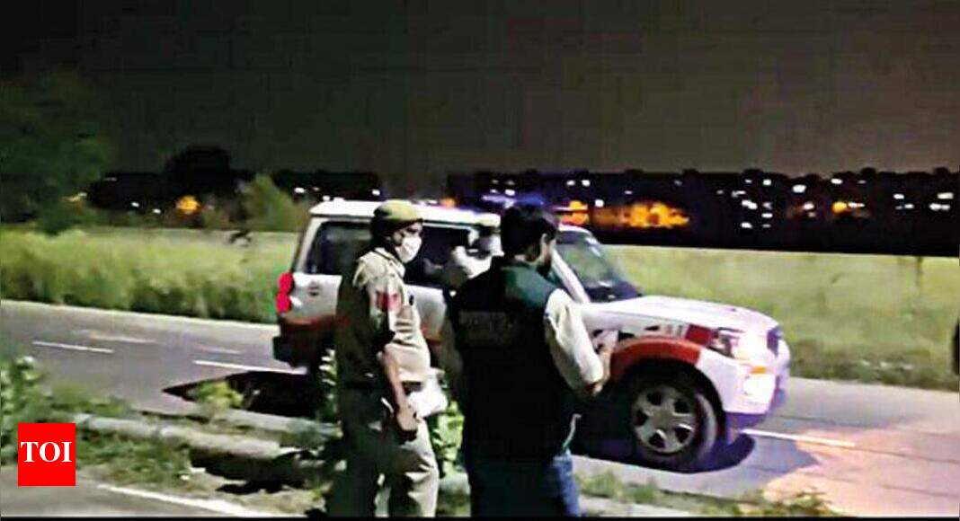 Cops fire at 5 criminals in 24 hours, 9 shootouts in 4 days | Delhi ...