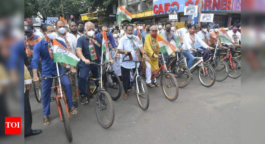 Congress holds cycle rally in Margao against fuel price hike | Goa News ...