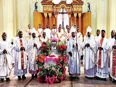 Ranchi: Church bids farewell to Father Stan Swamy, memorial service on ...