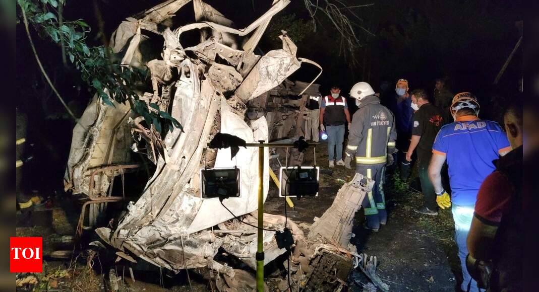 Turkey bus crash kills 12 people Reports Times of India
