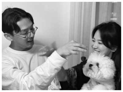 Song Hye Kyo shares a cute post with BFF Yoo Ah In and her pooch; fans go "aww"